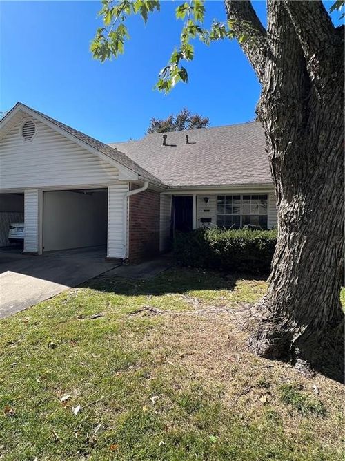 320 S 11th Pl, Rogers, AR, 72756-4251 | Card Image