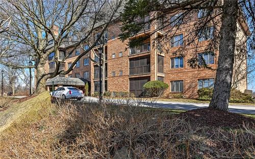 apt-506-2525 Greensburg Pike, Pittsburgh, PA, 15221-3691 | Card Image
