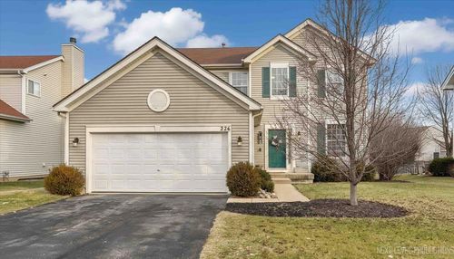 226 Woodland Park Cir, Gilberts, IL, 60136-4012 | Card Image