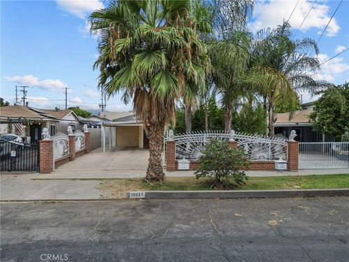 18621 Bryant St, Northridge, CA, 91324-4012 | Card Image