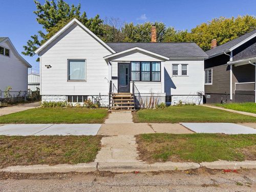 1008 15th Avenue, Menominee, MI, 49858 | Card Image