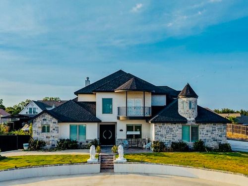 905 Ashford Dr, San Angelo, TX, 76901-5301 | Card Image