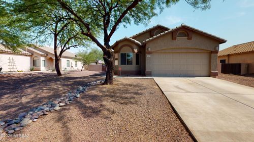 5667 W Shady Grove Dr, Tucson, AZ, 85742-8123 | Card Image