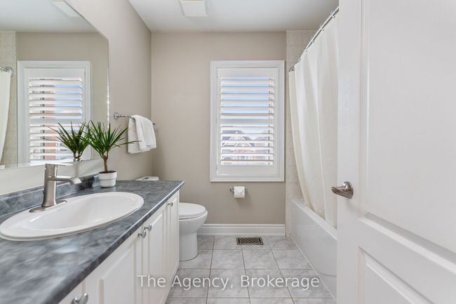 3349 Cline St, House other with 3 bedrooms, 4 bathrooms and 2 parking in Burlington ON | Image 22