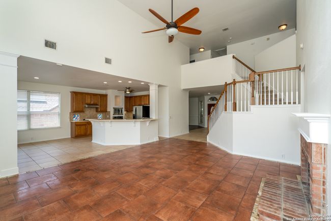 10615 Wind Walker, House other with 4 bedrooms, 4 bathrooms and null parking in Helotes TX | Image 9