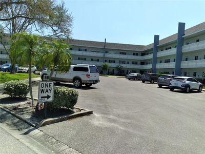 51 - 2255 Philippine Drive, Condo with 2 bedrooms, 2 bathrooms and null parking in Clearwater FL | Image 1