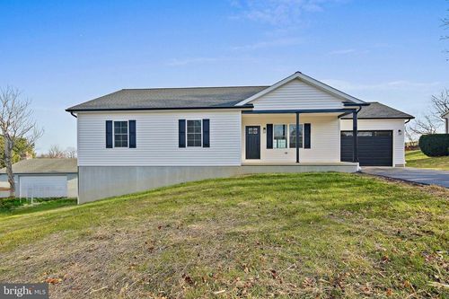 335 E Snyder Corner Rd, Red Lion, PA, 17356-9358 | Card Image