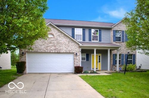 1831 Brook Crossing Way, Indianapolis, IN, 46229-3448 | Card Image
