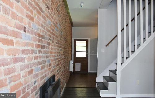 236 N Locust St, HAGERSTOWN, MD, 21740-4051 | Card Image