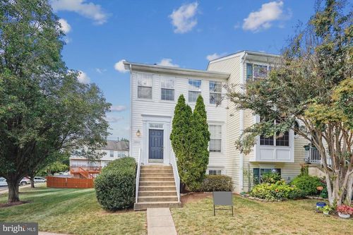 10340 Butternut Cir, MANASSAS, VA, 20110-7988 | Card Image
