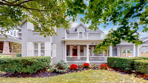 19 1st Ave, Uxbridge, ON, L9P1M4 | Card Image