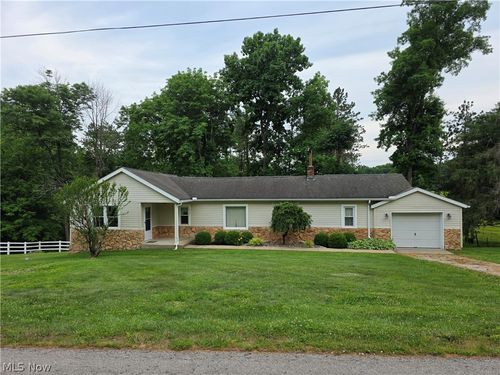 5731 W Sharps Ridge Rd Nw, Mcconnelsville, OH, 43756-9672 | Card Image