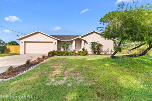 4688 Fairsun St, COCOA, FL, 32927-3301 | Card Image