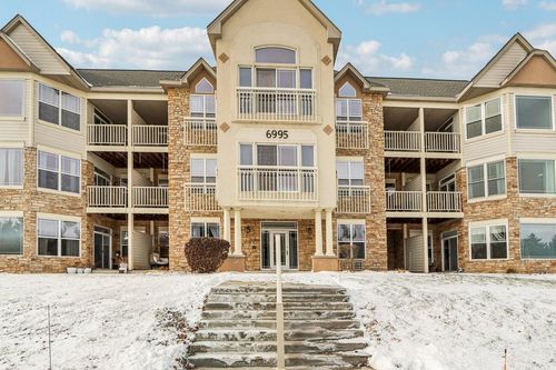 a05-6995 S Riverwood Boulevard, Franklin, WI, 53132 | Card Image