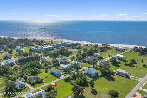 113 Buena Vista Dr, Long Beach, MS, 39560-5702 | Card Image