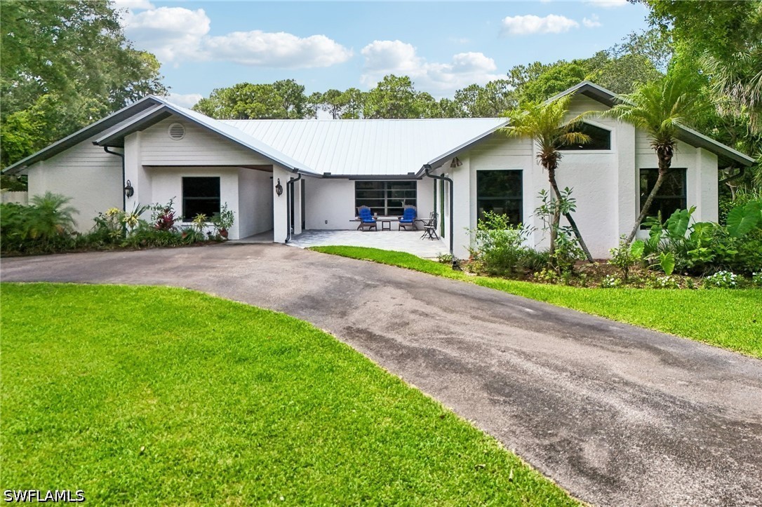 Residential in Naples 4