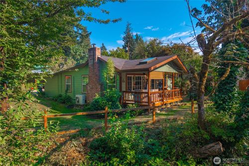 23711 Dorre Don Way Se, Maple Valley, WA, 98038-8281 | Card Image