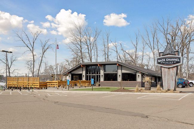 Popular local micro brewery on Lake Minnetonka’s Seton Channel. | Image 60