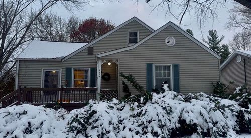 1524 Lincoln St, Hobart, IN, 46342-6048 | Card Image