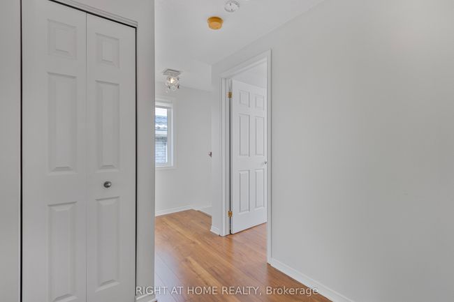 82 Rossmore Crt, House other with 3 bedrooms, 2 bathrooms and 2 parking in London ON | Image 9
