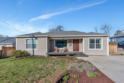 2848 S 2475 E, Salt Lake City, UT, 84109-1828 | Card Image