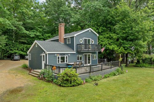 18 W Huntress Pond Rd, Center Barnstead, NH, 03225-3719 | Card Image