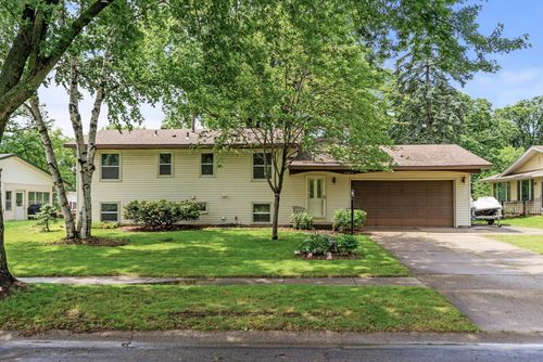 13873 Gladiola Way, Apple Valley, MN, 55124-5001 | Card Image