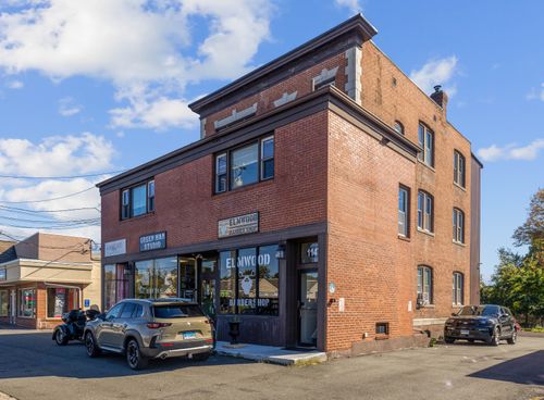 1145 New Britain Ave, West Hartford, CT, 06110-2449 | Card Image