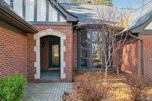 92 Kirksway Ln, Lake Orion, MI, 48362-2273 | Card Image