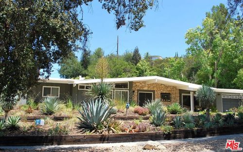 4228 Manson Ave, Woodland Hills, CA, 91364-4851 | Card Image