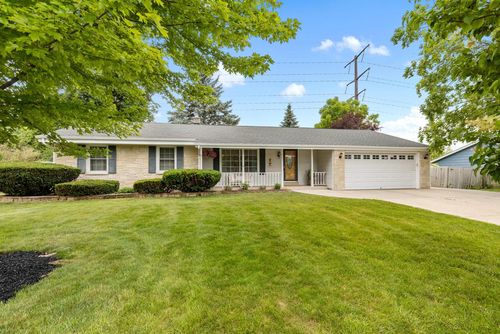 8049 N Edge O Woods Drive, Brown Deer, WI, 53223 | Card Image