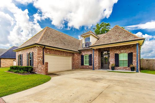 2884 Quiet Oak Pl, Schriever, LA, 70395-3282 | Card Image