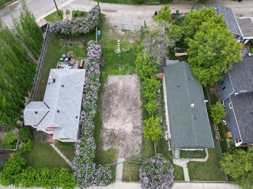 {{alt}} | Card Image