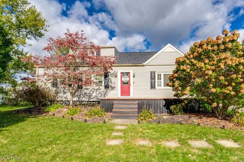 3894 Tulane Ave, Louisville, OH, 44641-9450 | Card Image