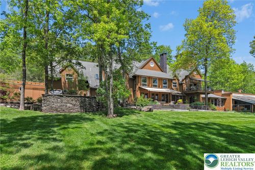 310 Hunters Farm Rd, Henryville, PA, 18332-7130 | Card Image