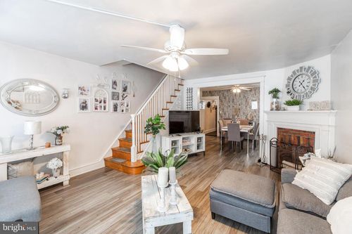 a-578 Rosalie St, PHILADELPHIA, PA, 19120-1233 | Card Image