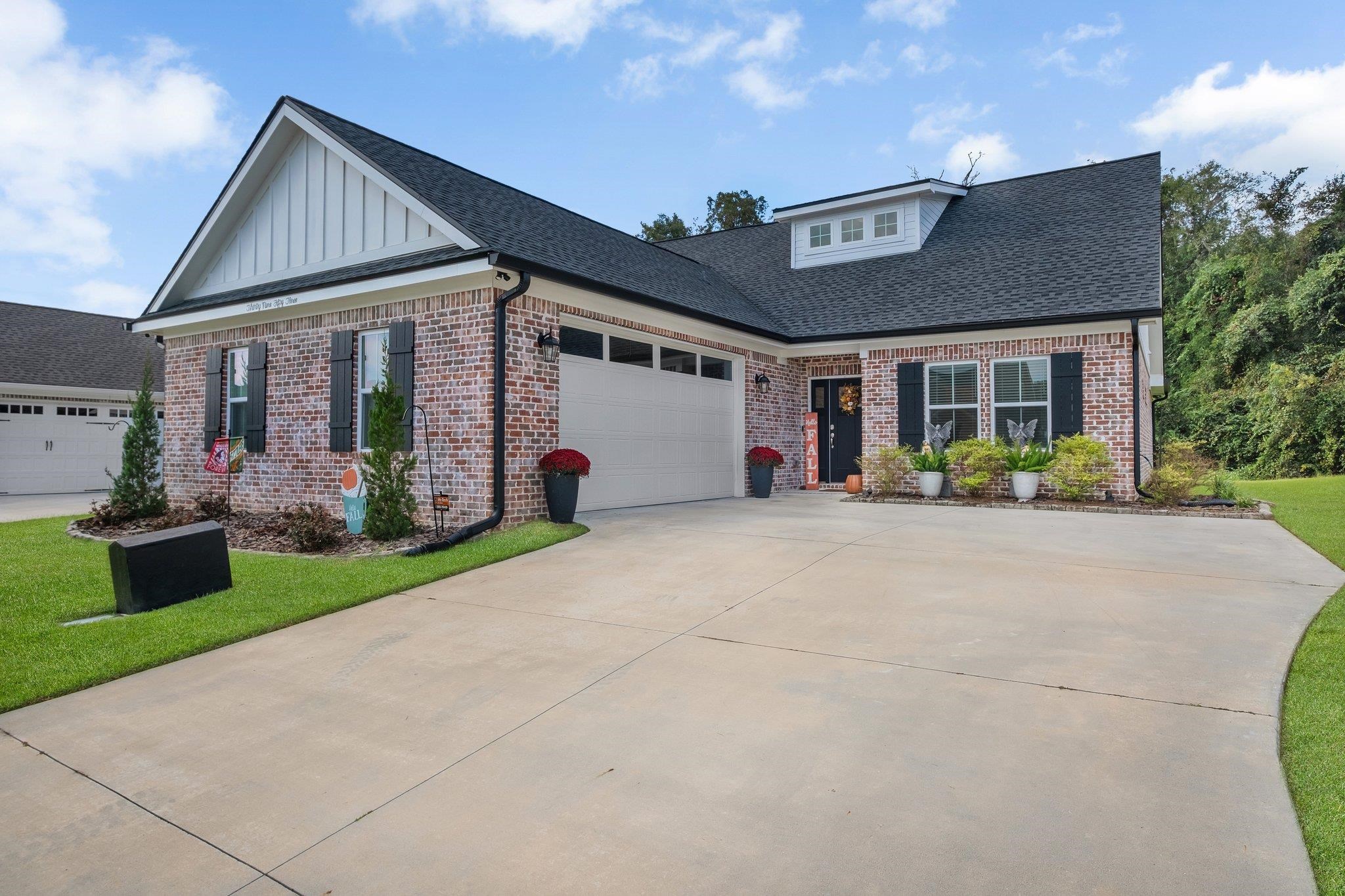 Ella Dr, Tallahassee, FL 32303