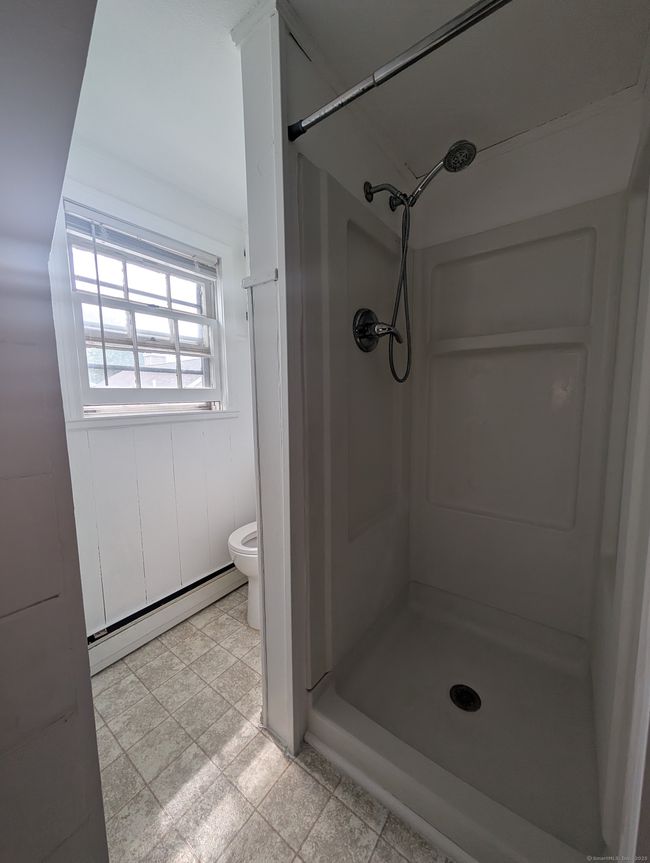 APT-3 - 73 Park Ave, Home with 2 bedrooms, 1 bathrooms and 2 parking in Enfield CT | Image 10