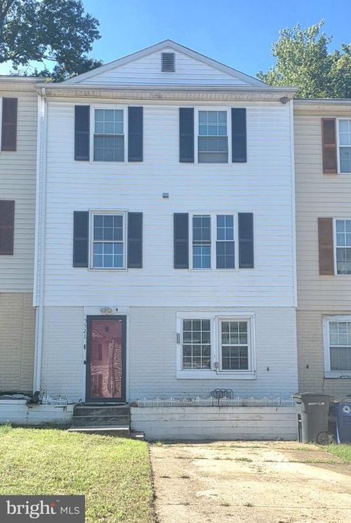 5521 K St, FAIRMOUNT HEIGHTS, MD, 20743-1345 | Card Image