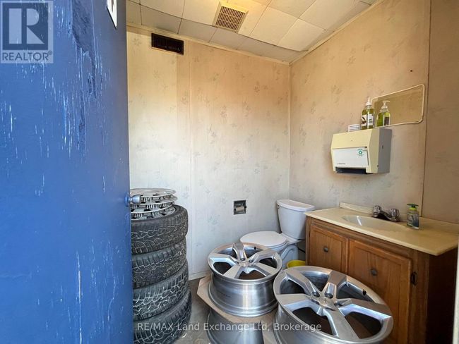 504 Campbell St, Home with 0 bedrooms, 0 bathrooms and null parking in Lucknow ON | Image 24