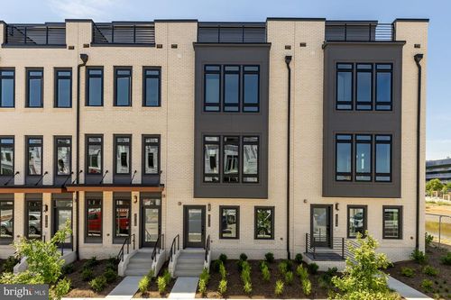 2712 Olmsted Ct Nw, WASHINGTON, DC, 20001-6396 | Card Image