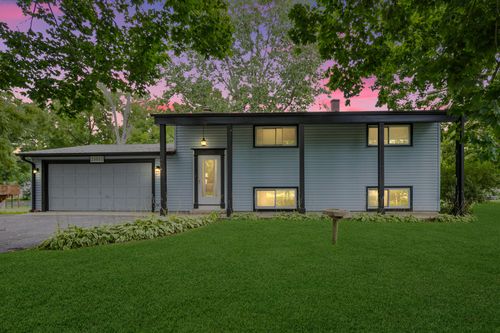 35663 N Helendale Rd, Ingleside, IL, 60041-9176 | Card Image