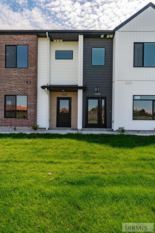 1228 Meadow Edge Ct, Idaho Falls, ID, 83402-1349 | Card Image