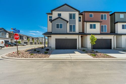 326-5282 N Greenfield Way, Eagle Mountain, UT, 84005-4033 | Card Image
