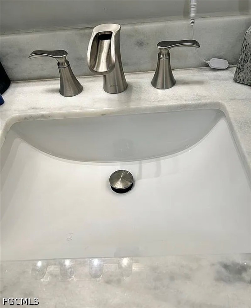 Residential Lease in Cape Coral 4