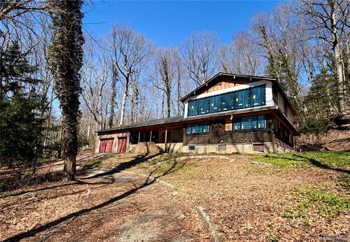 19 Tiffany Rd, Oyster Bay, NY, 11771-1907 | Card Image