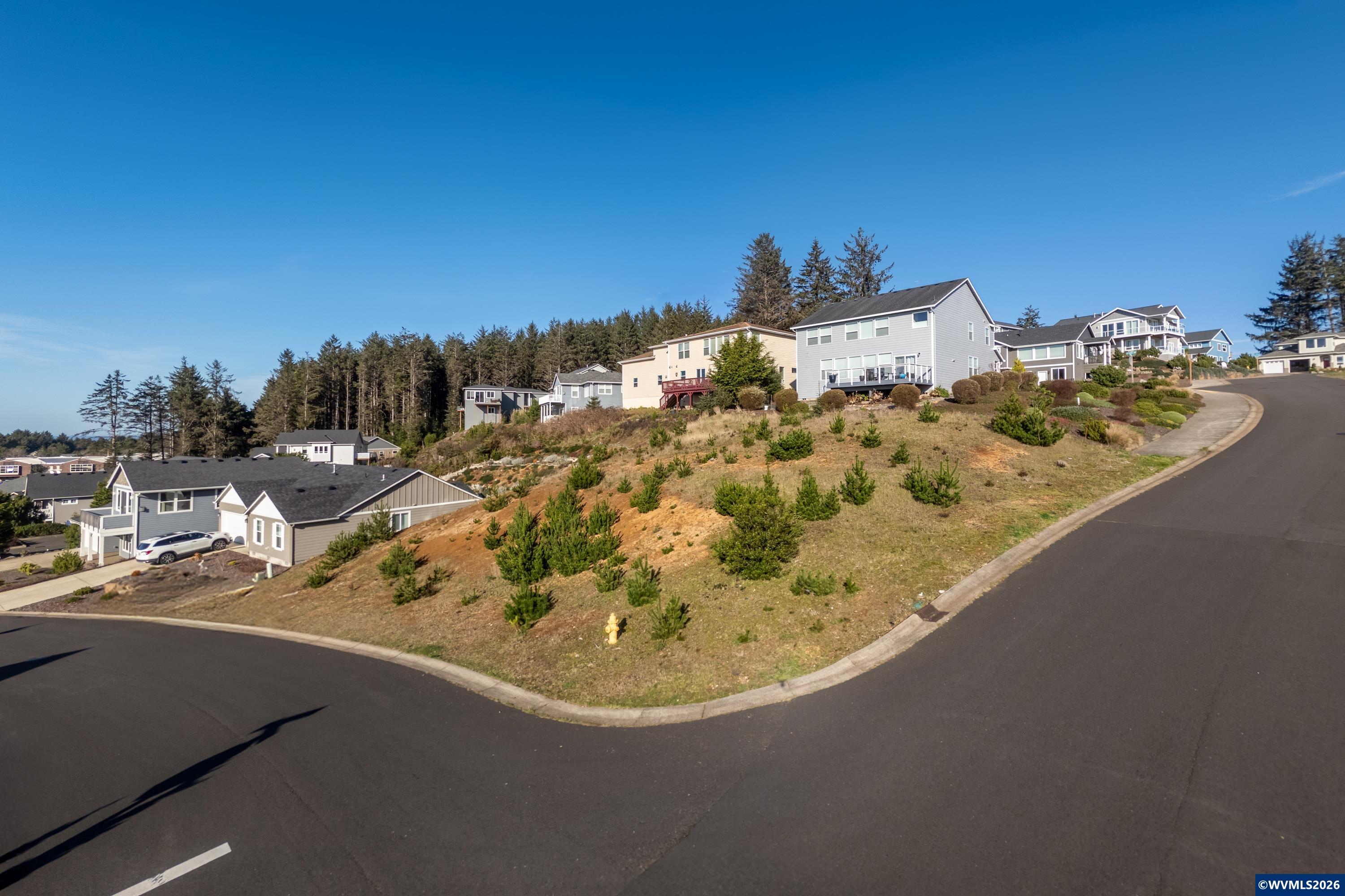 Land in Lincoln City 3