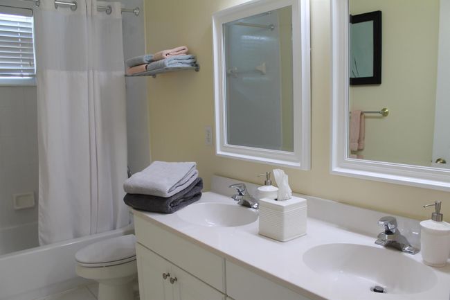 4194 Bluff Harbor Way, House other with 3 bedrooms, 3 bathrooms and null parking in Wellington FL | Image 22