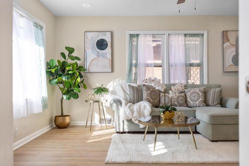 5870 N 75th Street, Milwaukee, WI, 53218 | Card Image