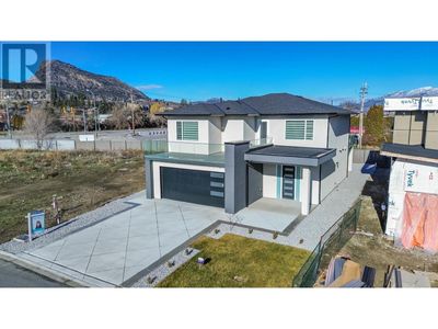 1724 Treffry Pl, House other with 6 bedrooms, 4 bathrooms and 4 parking in Summerland BC | Image 3